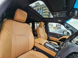 Lexus LX 2022 White