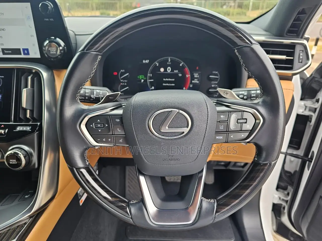 Lexus LX 2022 White