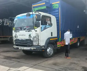 Isuzu FRR Very Clean