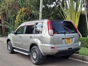 Nissan X-Trail 2003 Gray