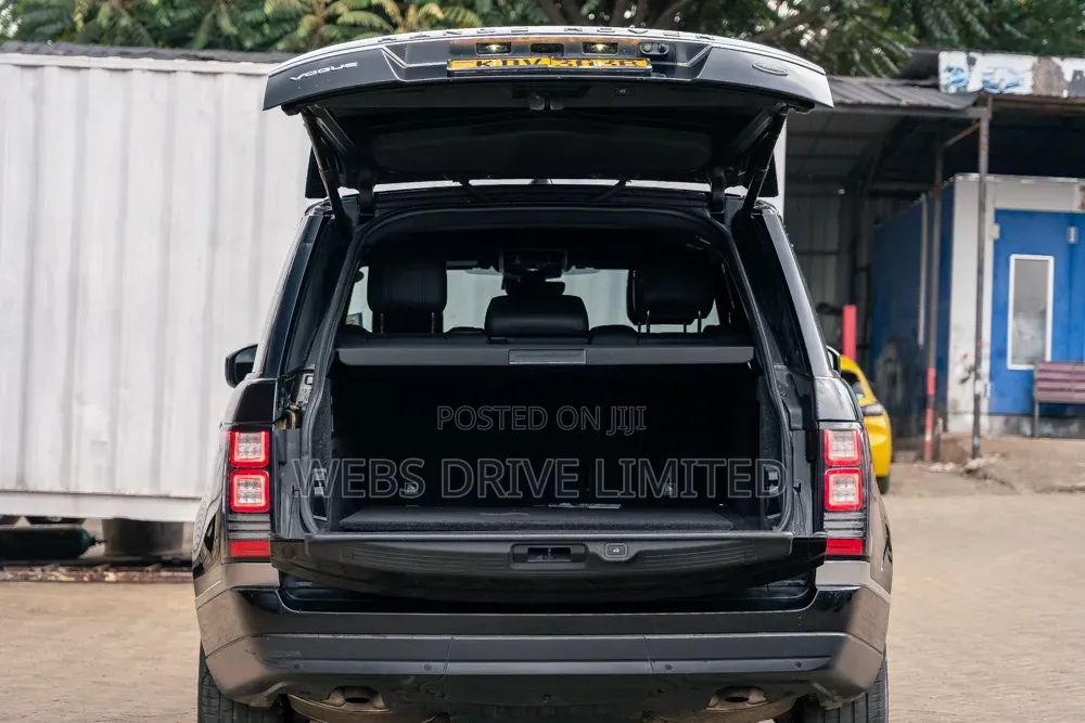 Land Rover Range Rover Vogue 2017 Black