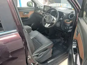 Daihatsu Cast 2019 Burgundy