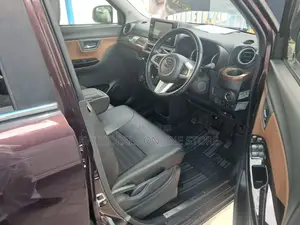 Daihatsu Cast 2019 Burgundy