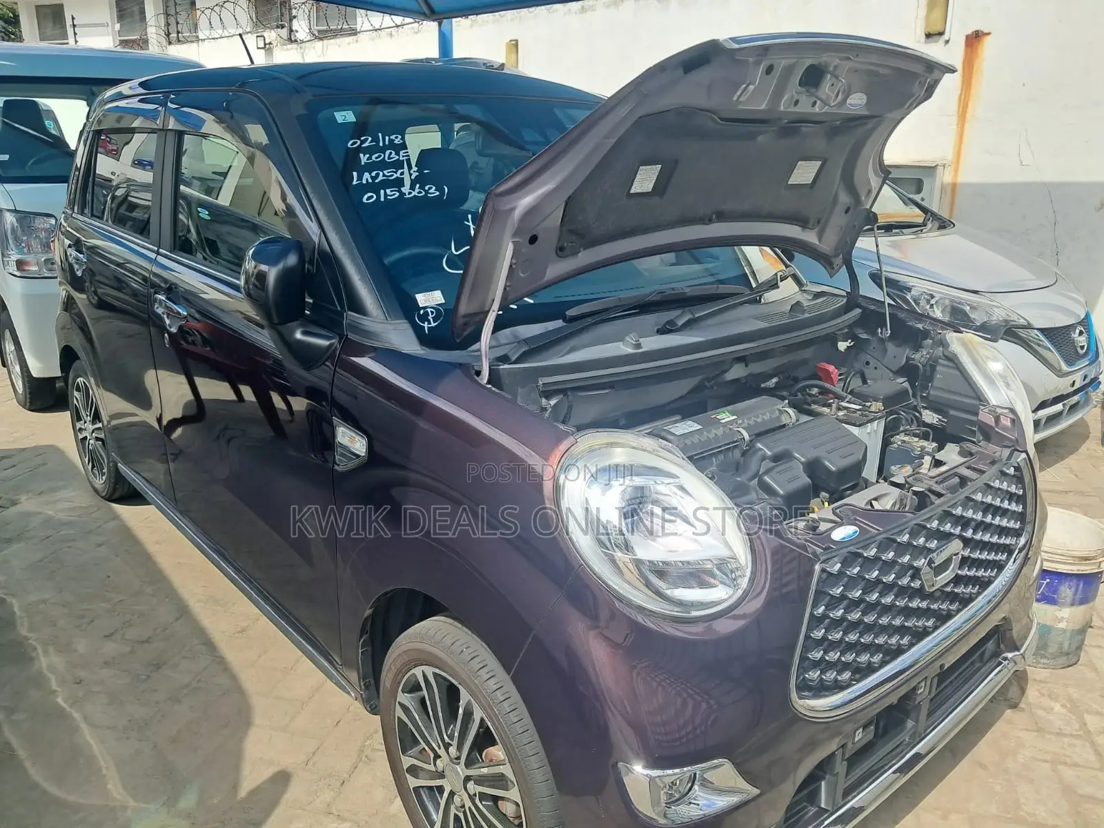 Daihatsu Cast 2019 Burgundy