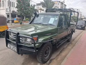 Toyota Land Cruiser 2007 Green