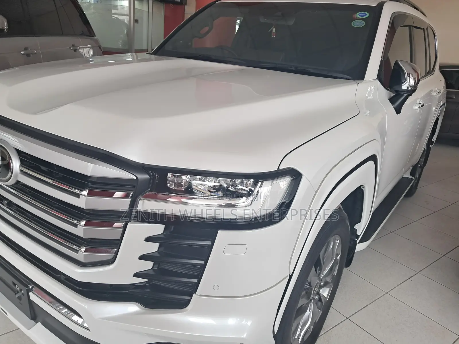 Toyota Land Cruiser 2022 White