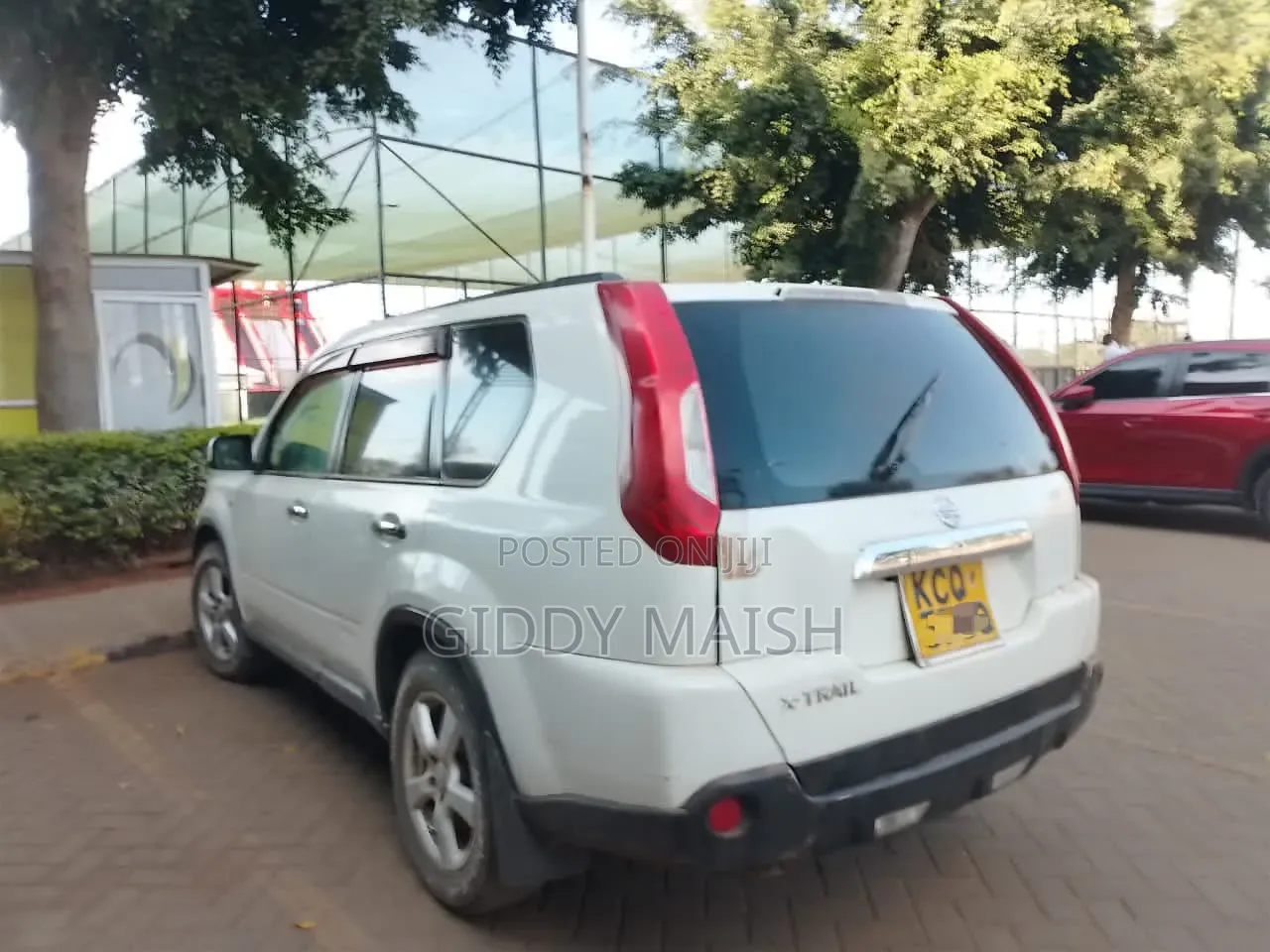Nissan X-Trail 2011 White