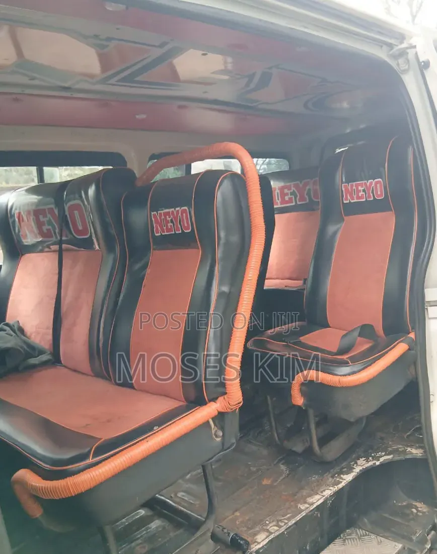 Toyota HiAce 2013 White
