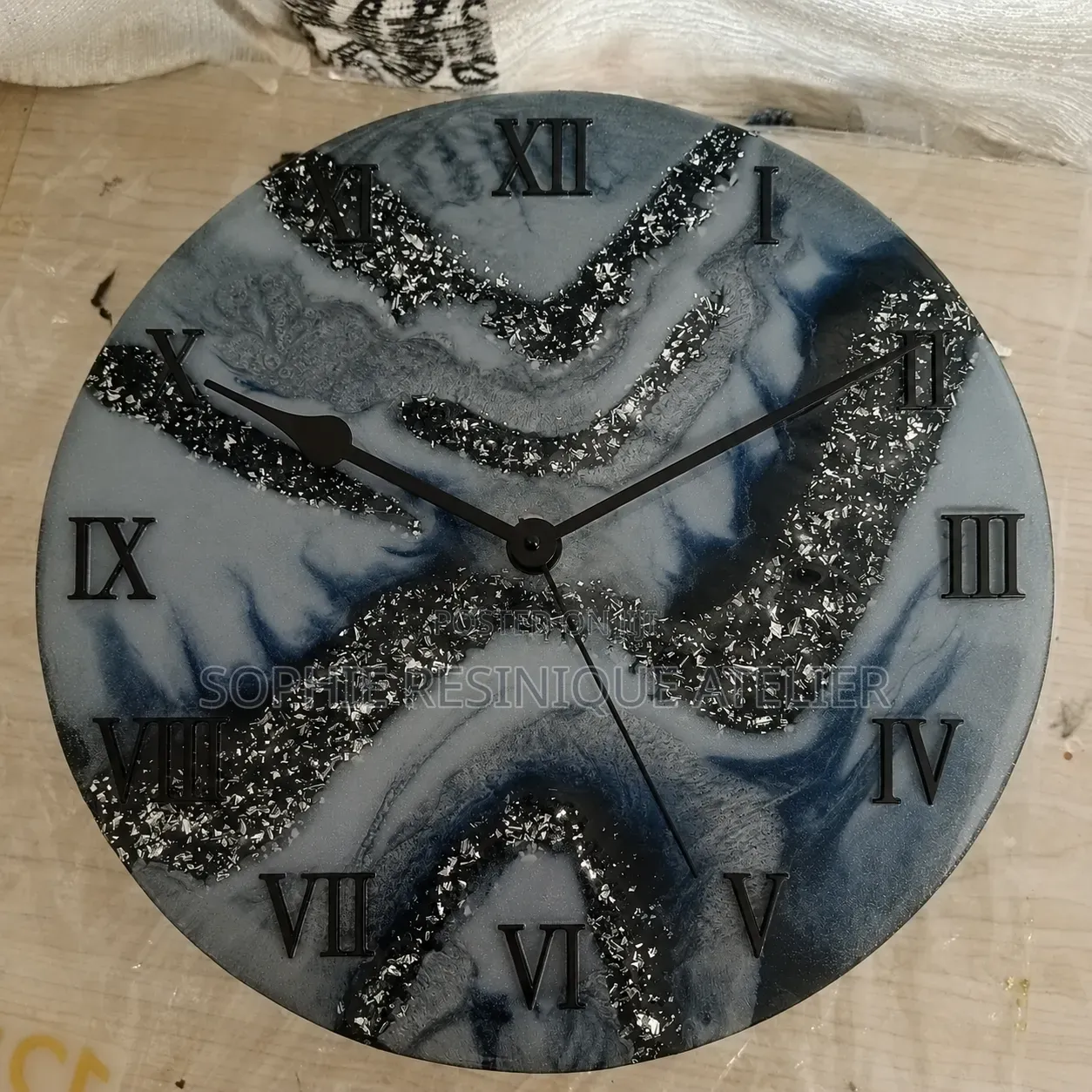 Resin Wall Art Clock