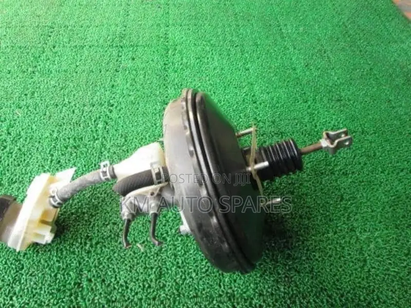 Toyota Roomy Brake Booster/Master Cylinder