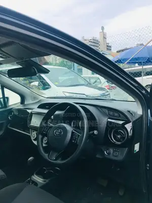 Toyota Vitz 2019 Blue