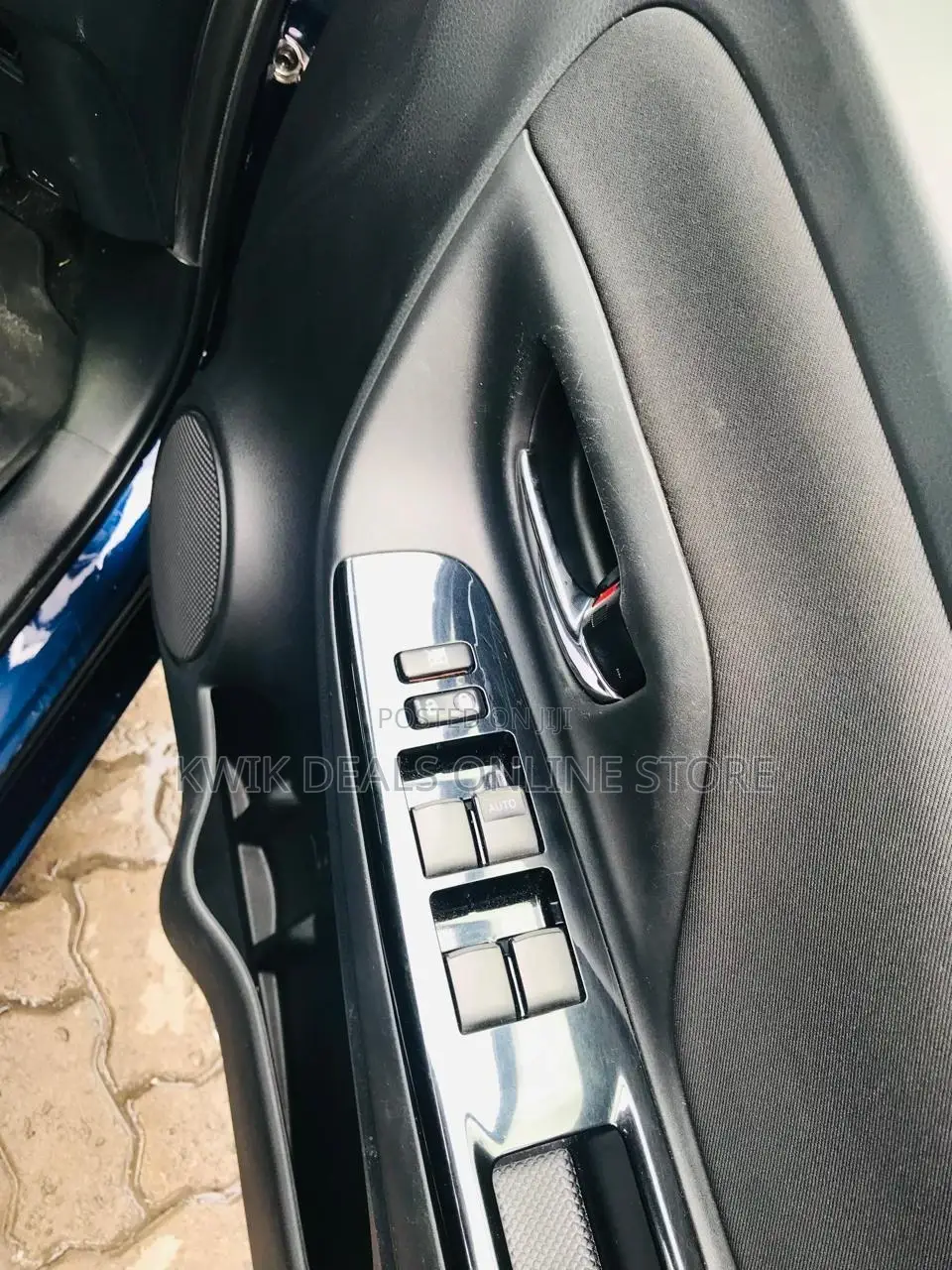 Toyota Vitz 2019 Blue
