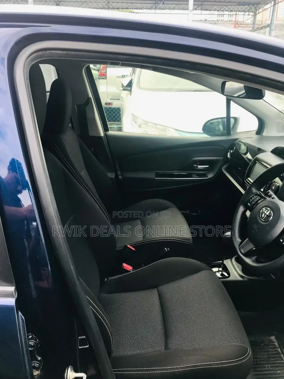 Toyota Vitz 2019 Blue