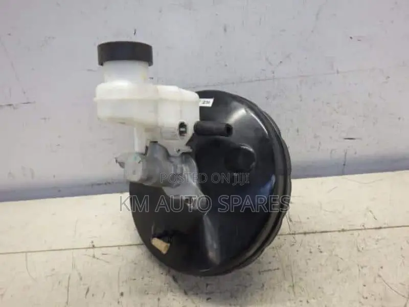 Toyota Liteace Brake Booster/Master Cylinder