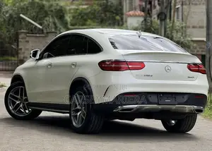 Mercedes-Benz GLE-Class GLE 350d 4MATIC 2018 White