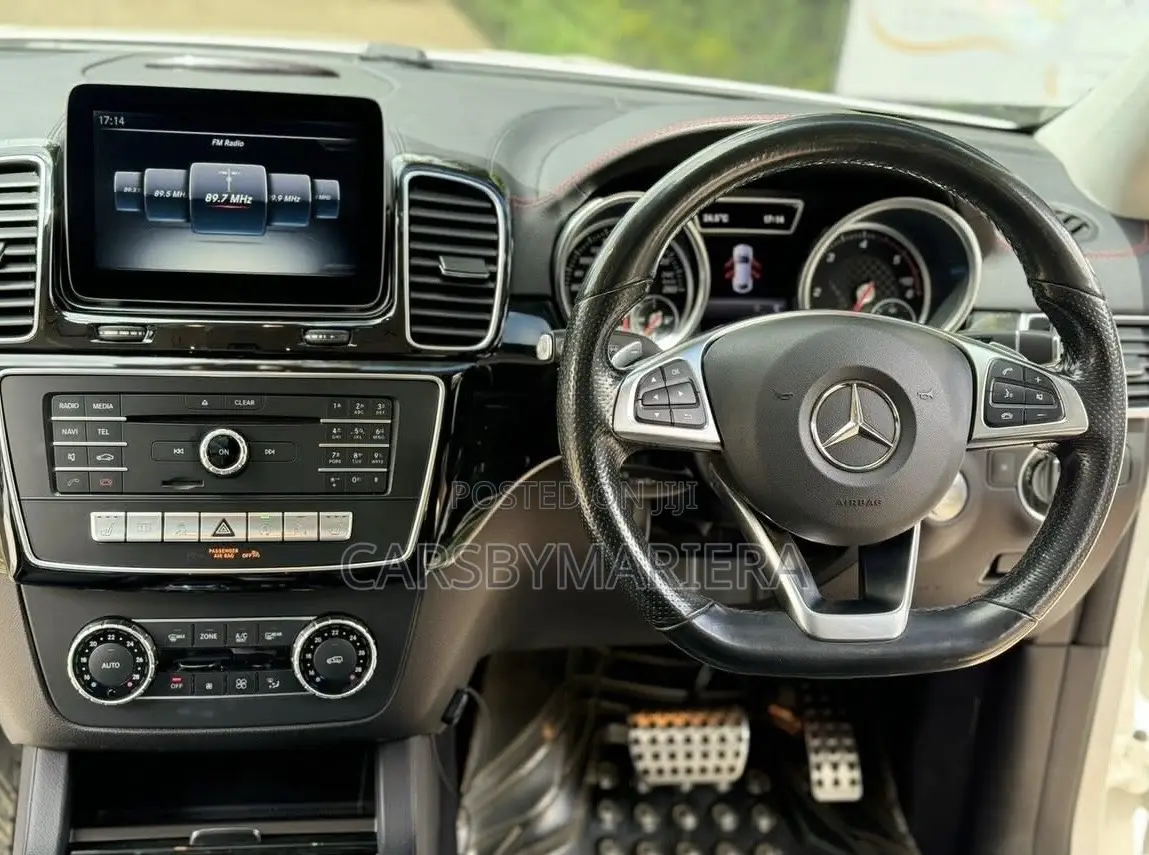 Mercedes-Benz GLE-Class GLE 350d 4MATIC 2018 White