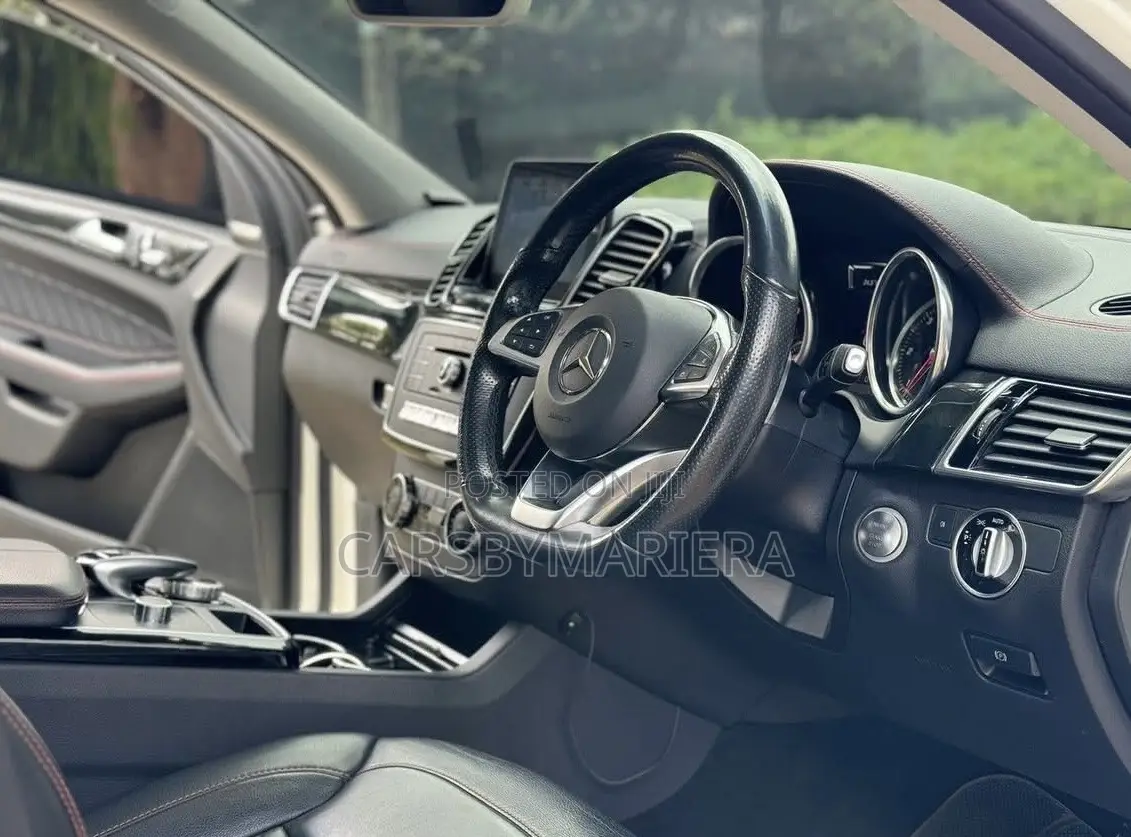 Mercedes-Benz GLE-Class GLE 350d 4MATIC 2018 White