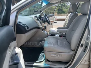 Toyota Harrier 2009 Silver