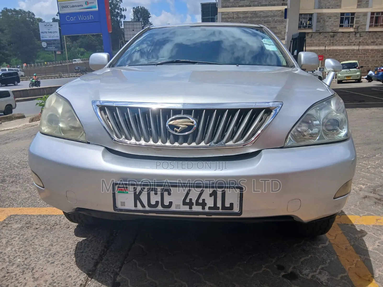 Toyota Harrier 2009 Silver