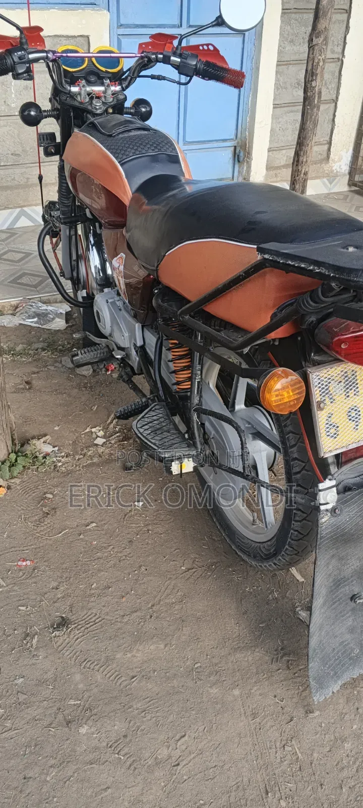 Bajaj Boxer 100 2022 Red