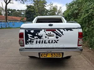 Toyota Hilux 2008 White