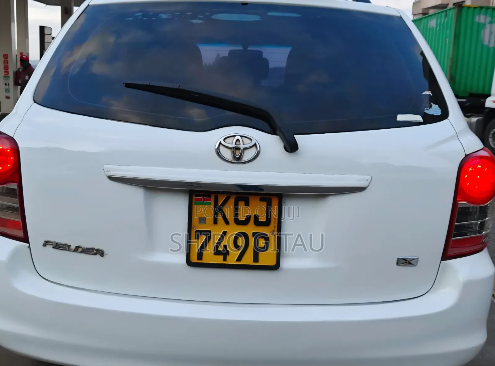 Toyota Corolla Fielder 2010 White