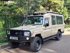 Toyota Land Cruiser 2013 Beige