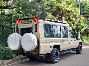 Toyota Land Cruiser 2013 Beige