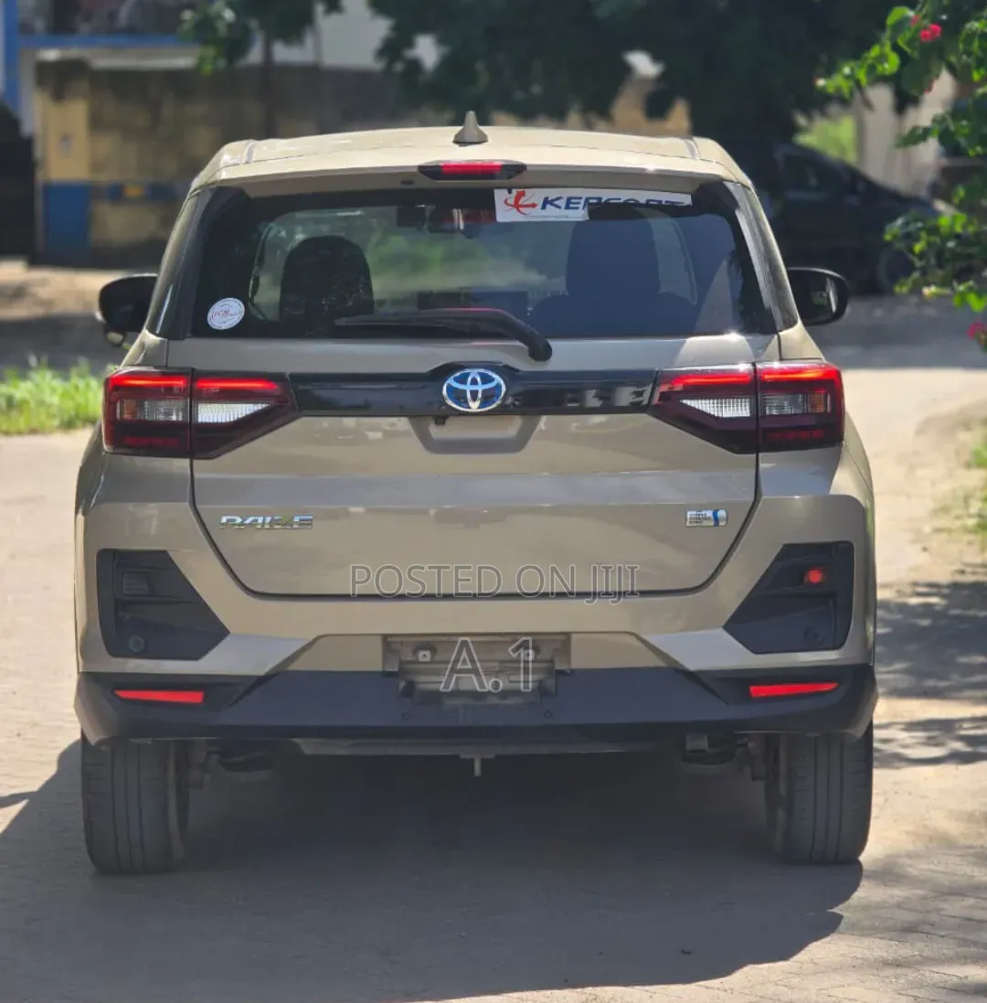 Toyota Raize 2019 Beige