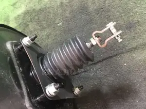 Toyota Isis Brake Booster/Master Cylinder