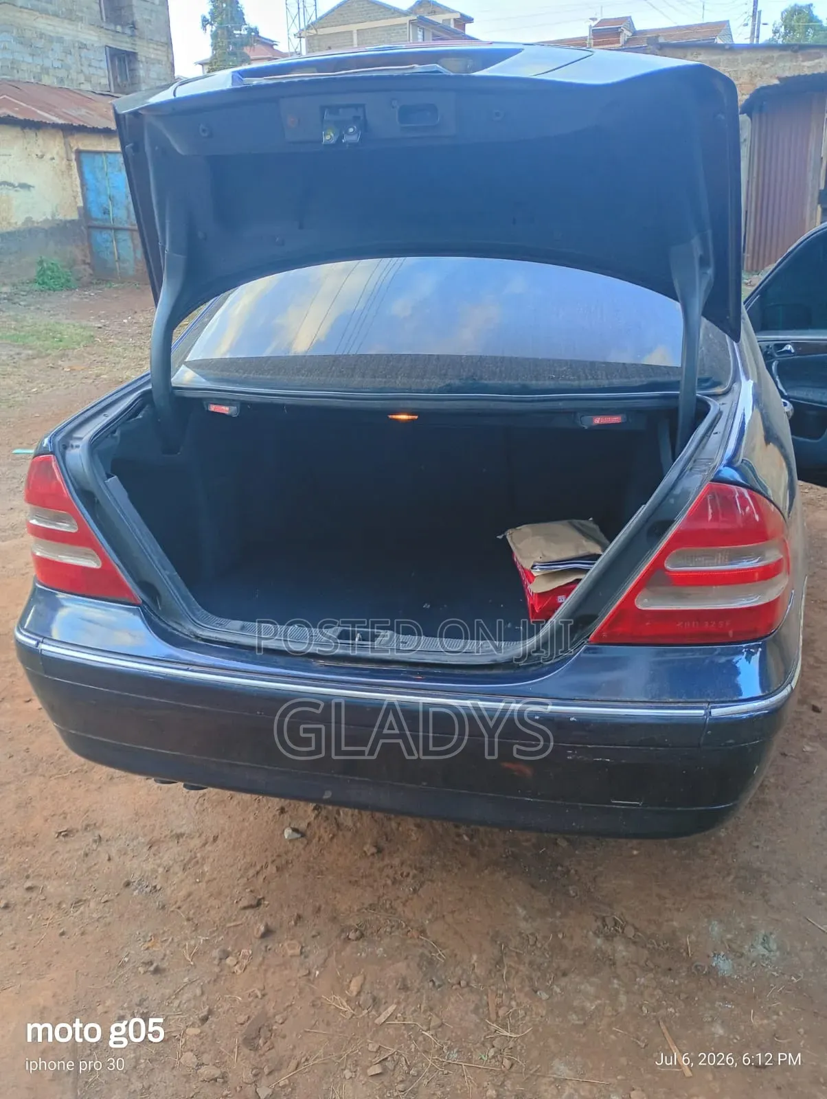 Mercedes-Benz C200 2001 Black