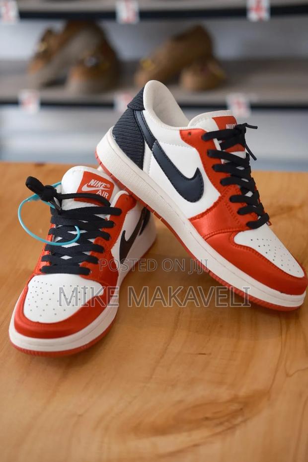 Nike Shoes - thumbnail 7