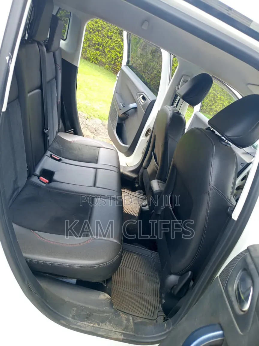 Peugeot 2008 2016 White