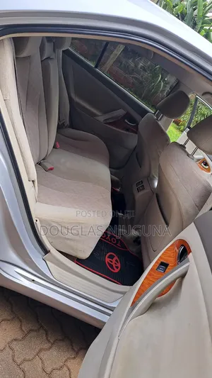 Toyota Camry 2012 Silver