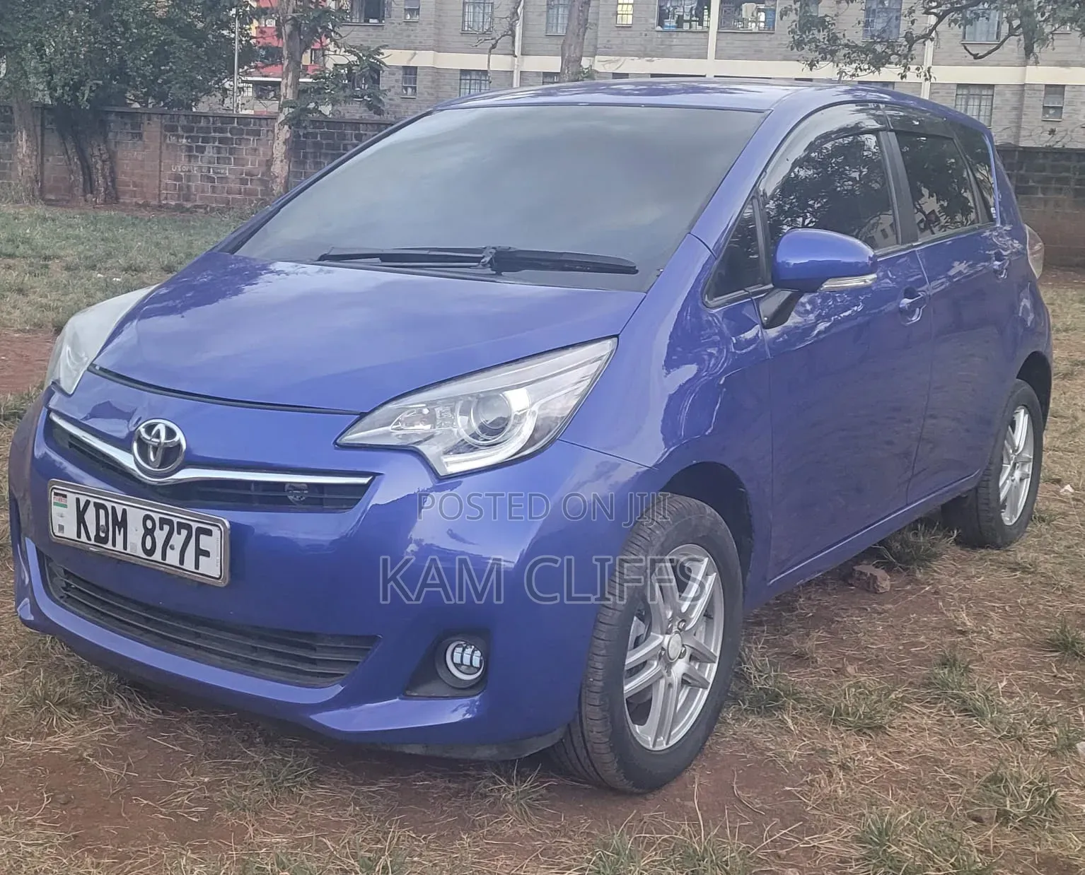 Toyota Ractis 2016 Blue