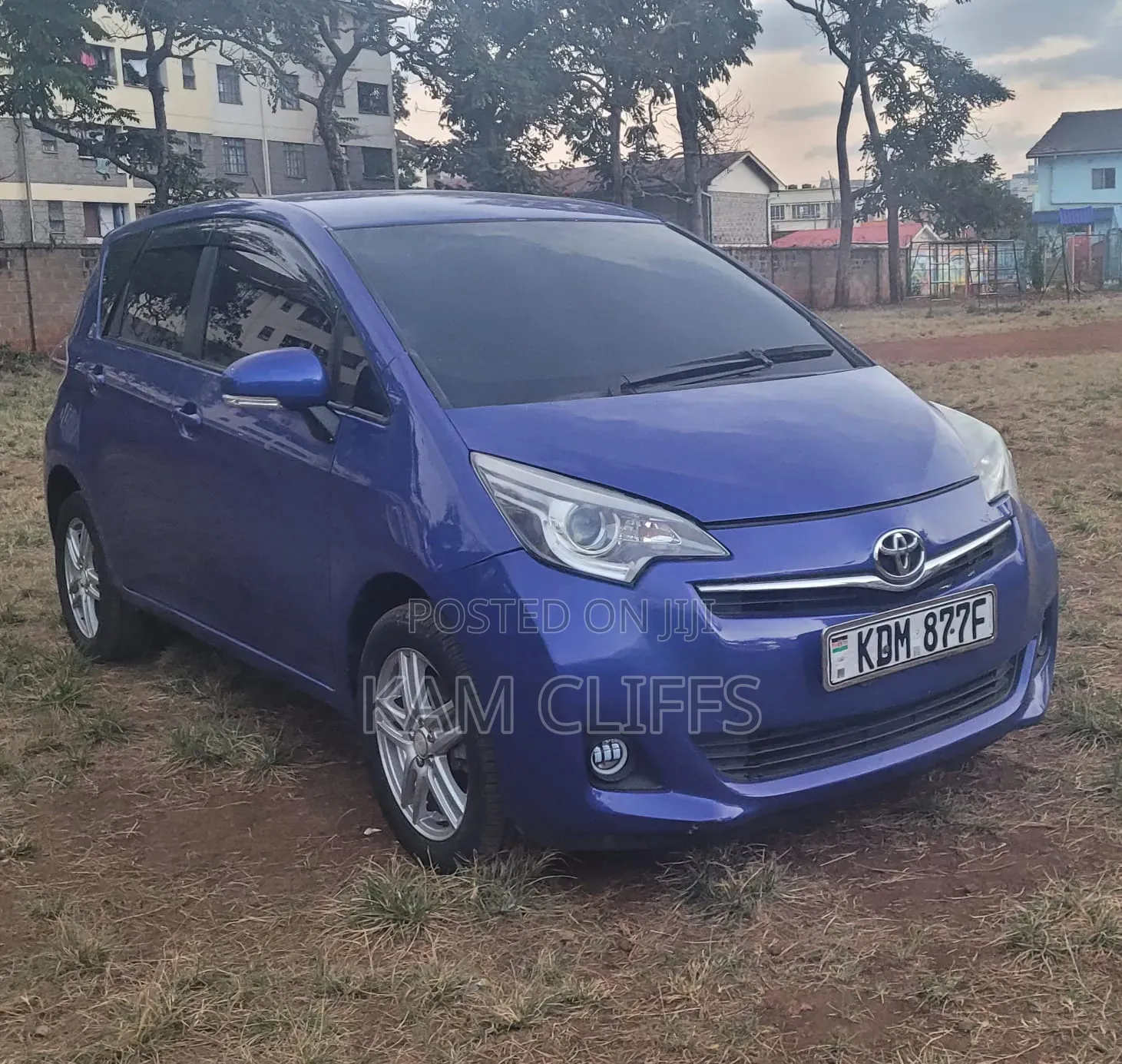 Toyota Ractis 2016 Blue