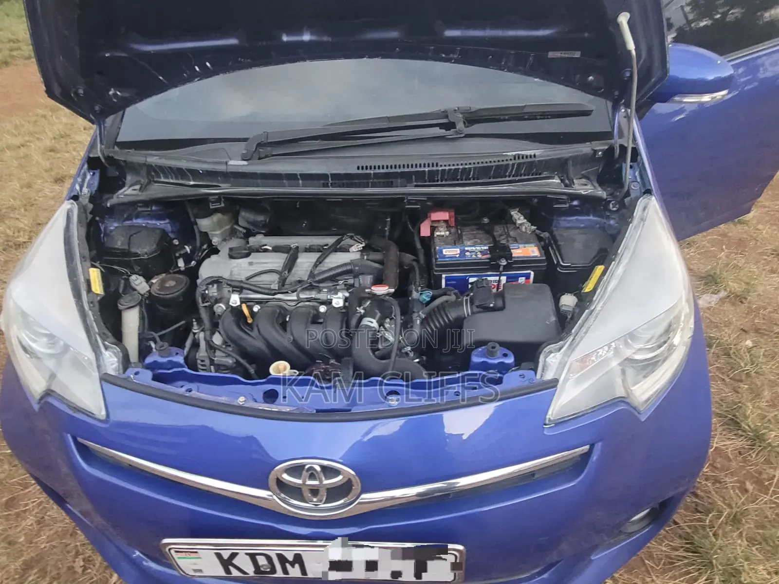 Toyota Ractis 2016 Blue