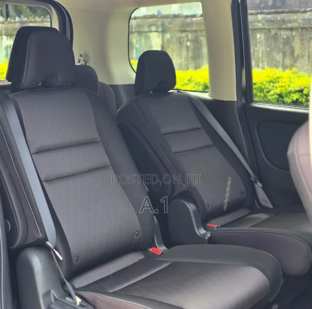 Nissan Serena 2019 Black