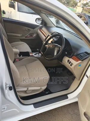 Toyota Premio 2012