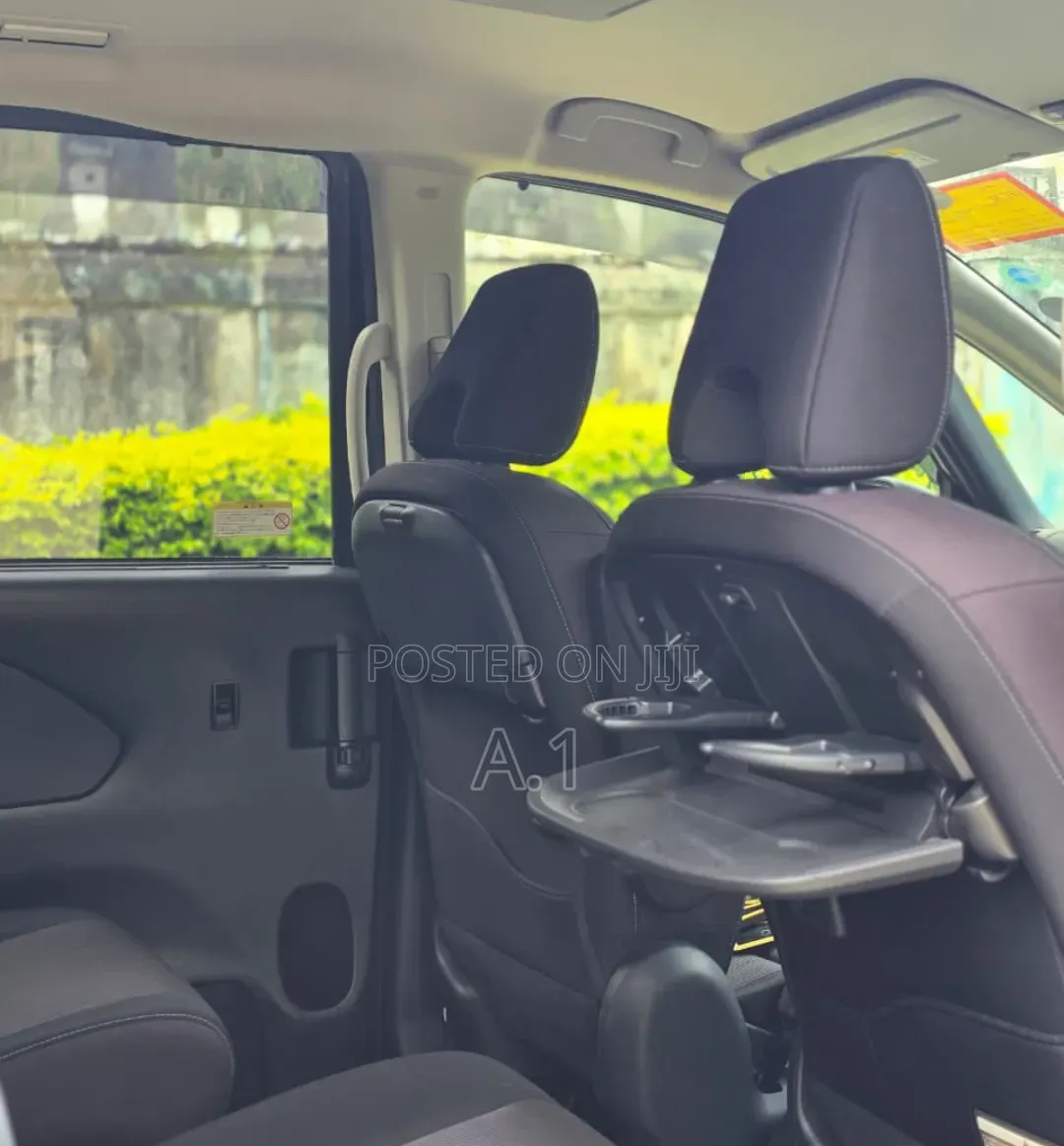 Nissan Serena 2019 Black