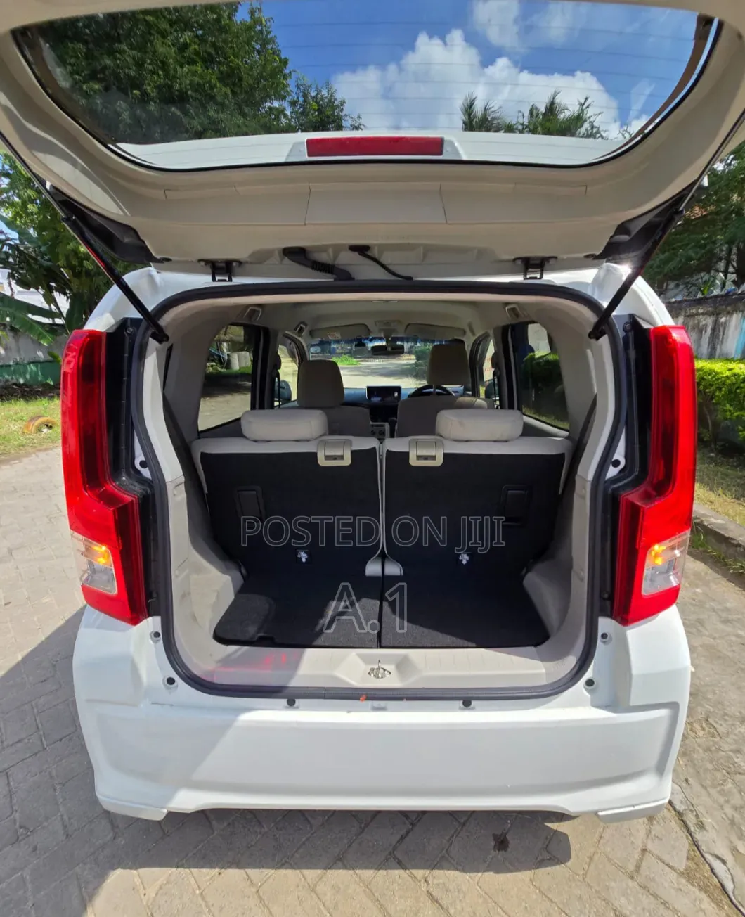 Daihatsu Move 2019 Pearl
