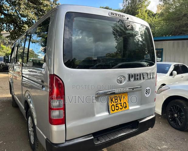 Toyota HiAce 2006 Silver - thumbnail 5