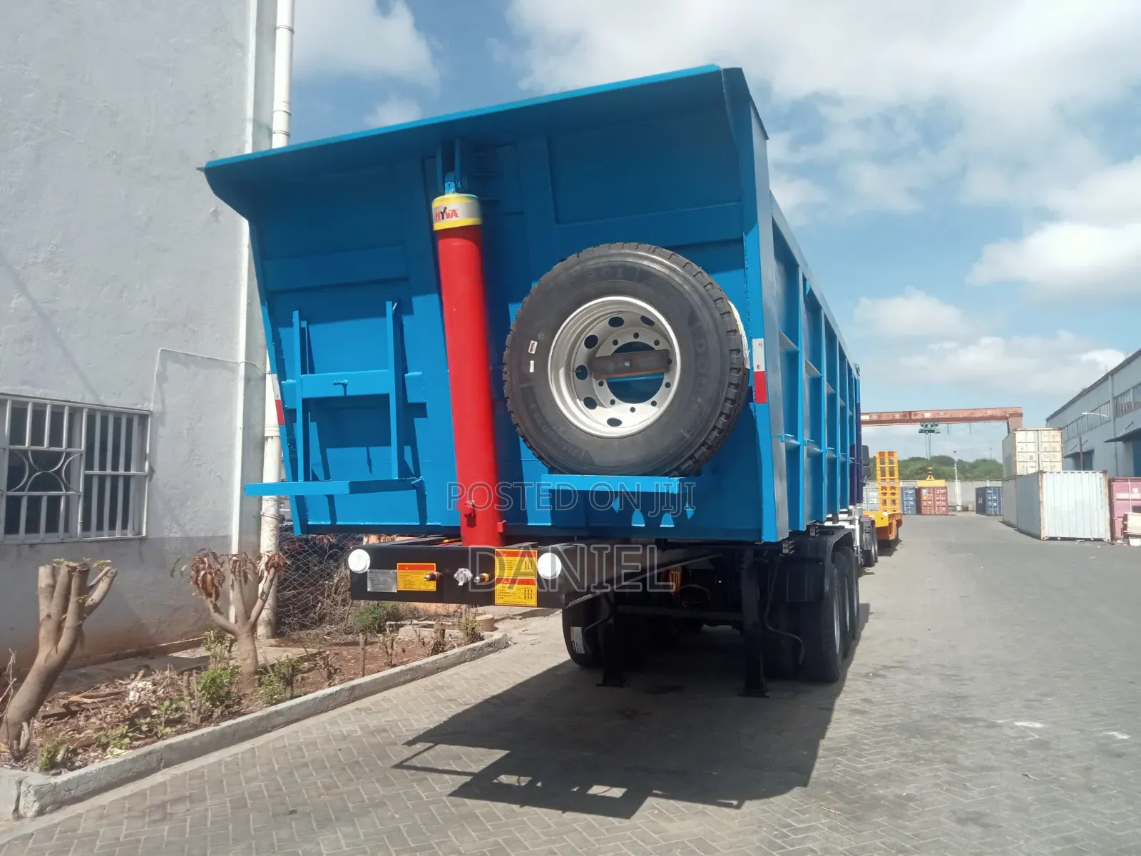 Flatbed Trailers/Skeletal/Tipping/Low-Bed Trailers