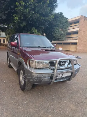 Nissan Terrano 1998 Red