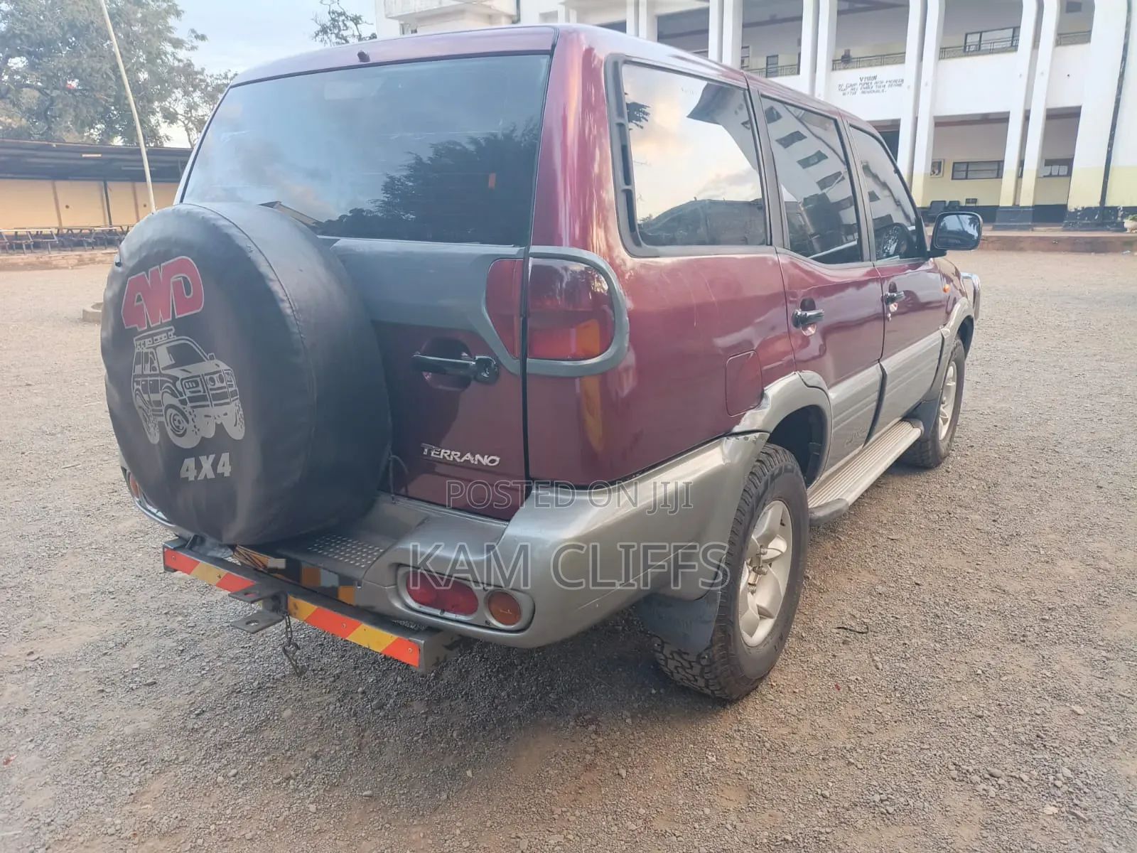 Nissan Terrano 1998 Red
