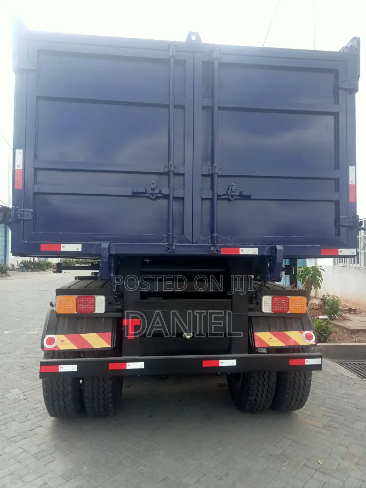 Flatbed Trailers/Skeletal/Tipping/Low-Bed Trailers