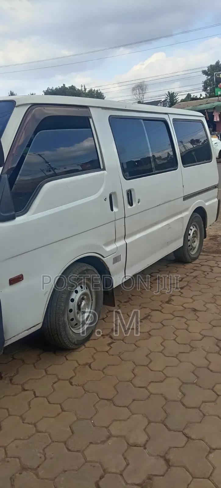 Nissan Vanette 2016 White