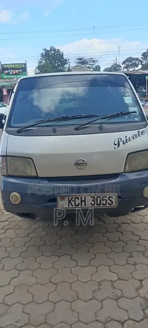 Nissan Vanette 2016 White