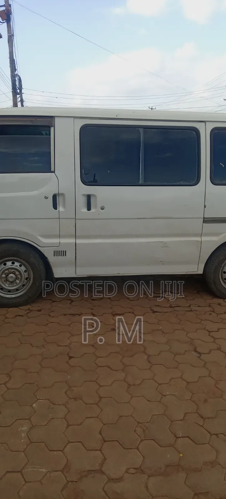 Nissan Vanette 2016 White