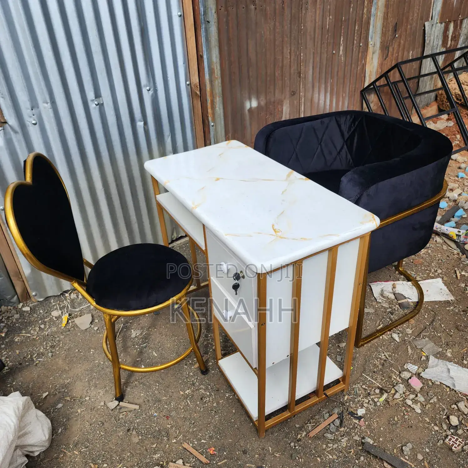 Manicure Table and Chairs Set Black